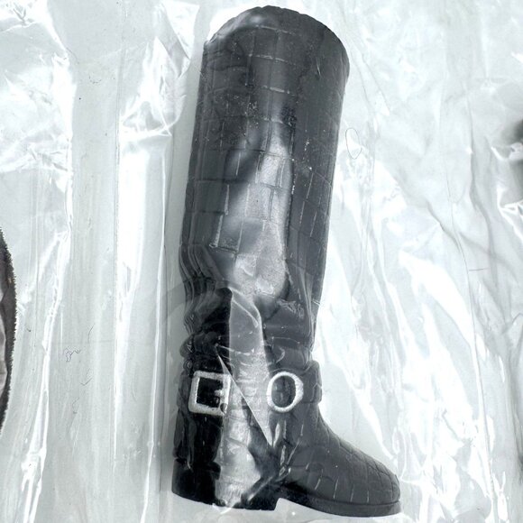 Re-Ment Petit Mode Collection Doll Accessories Set With Boots Clutch Hat - Picture 6 of 13